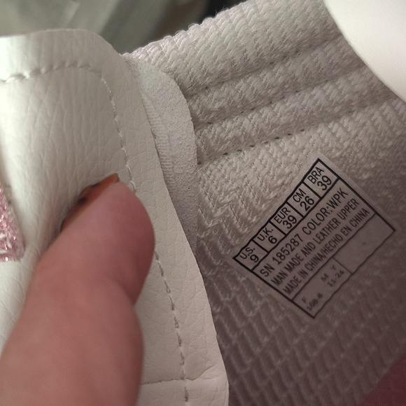 NWT Skechers Selene Subtle Glitter Mall of America® Size Women's 9 - Picture 13 of 14